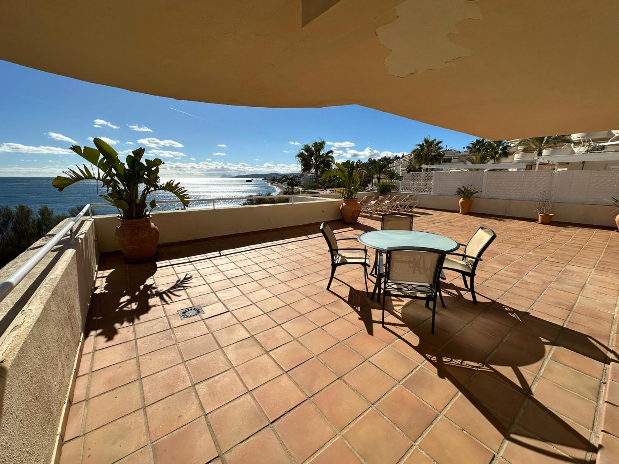 Apartments Bermuda Beach Estepona Exterior photo